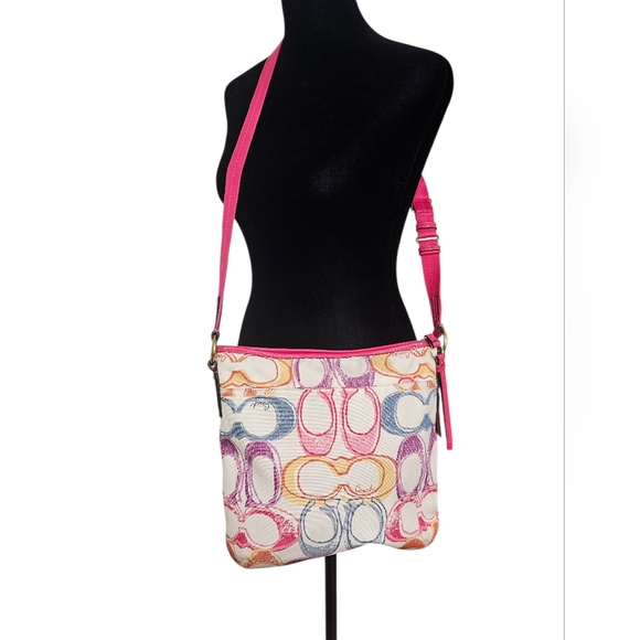 Coach Vintage Y2K Pink and Multicolor Fabric  Crossbody Bag - Picture 3 of 9